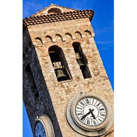 Carrousel Stud アパート カンヌ